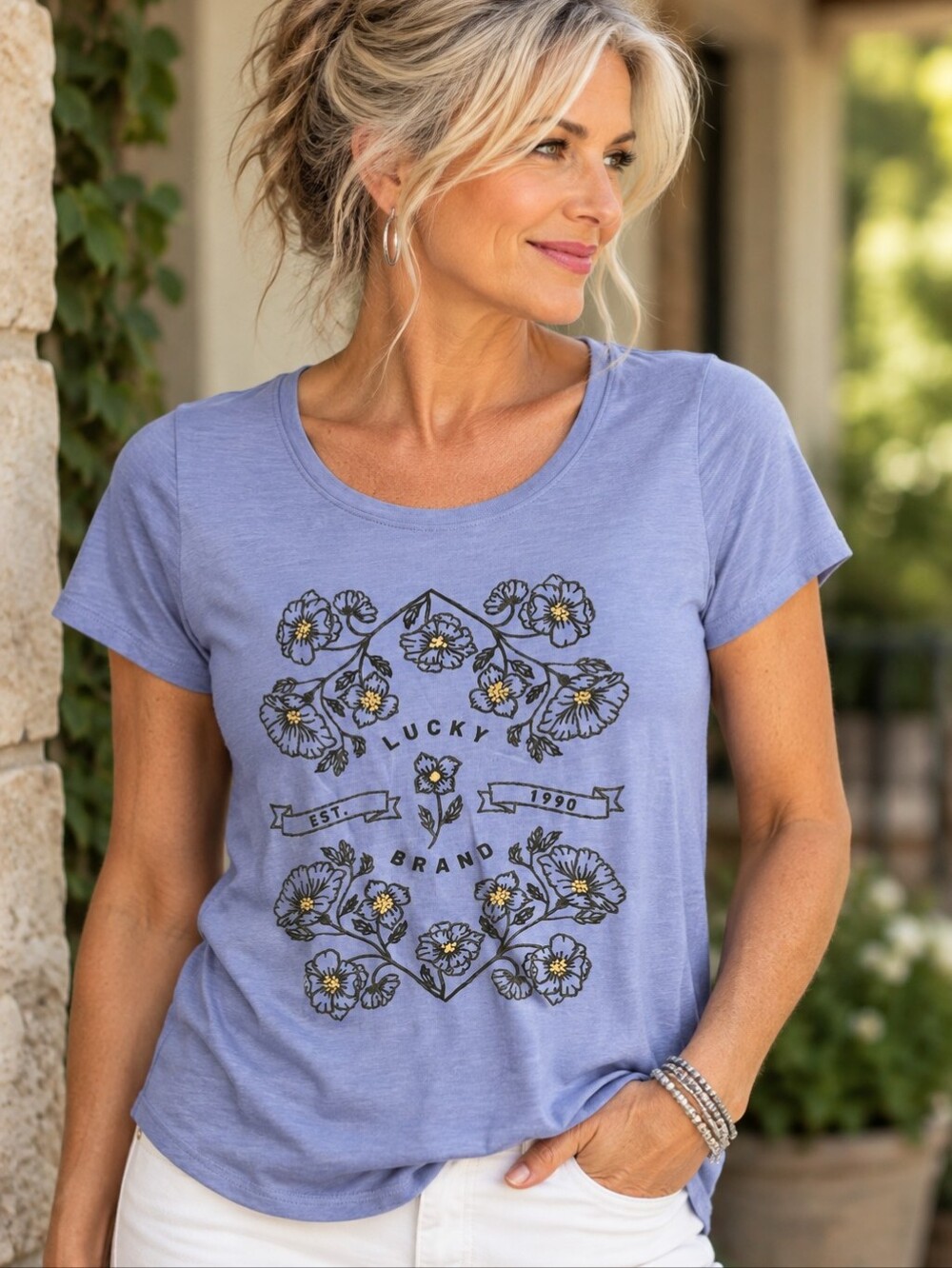 Lucky Brand NWT Floral Graphic Tee Periwinkle Blue T-Shirt Size M